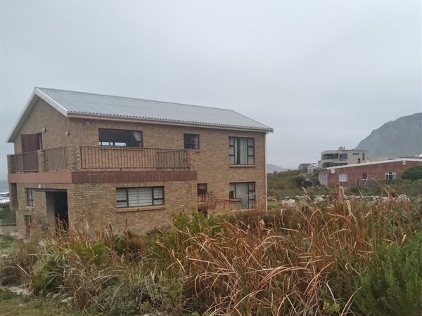 4 Bed House in Bettys Bay