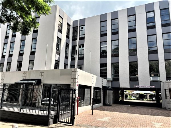 2 000 m² Commercial space 2 000 m² Commercial space