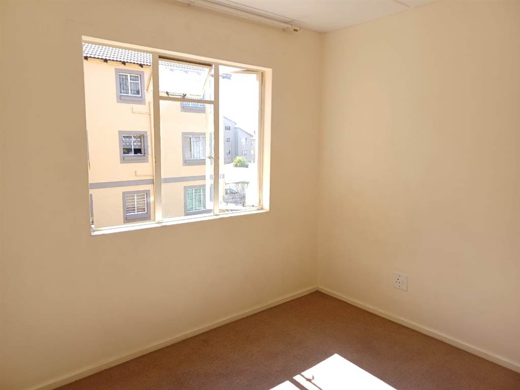 1 Bed Townhouse in Ormonde photo number 15