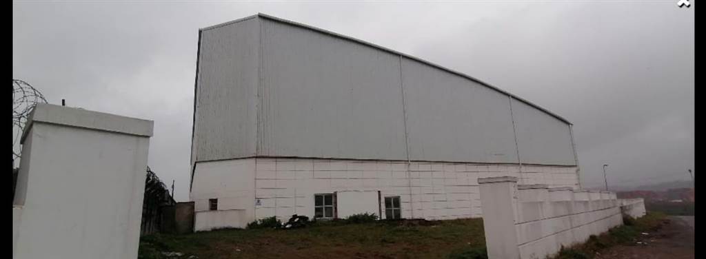 4400  m² Commercial space in Austerville photo number 1