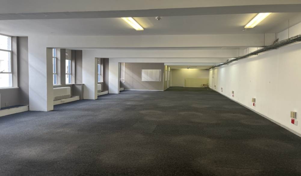 123  m² Office Space in Cape Town City Centre photo number 2