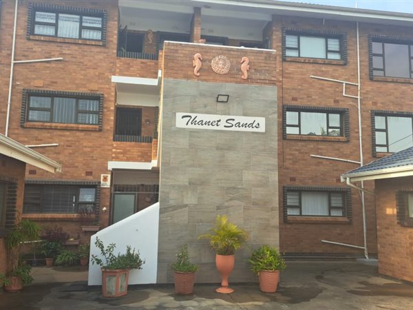 2 Bed Flat in Manaba