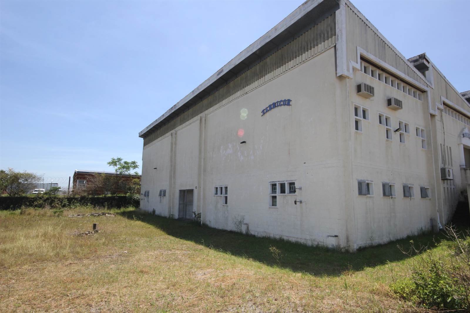 1290  m² Industrial space in Mdantsane photo number 16