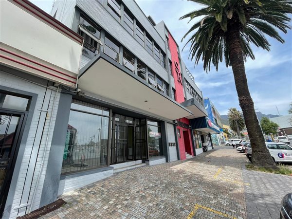 330  m² Commercial space in Salt River