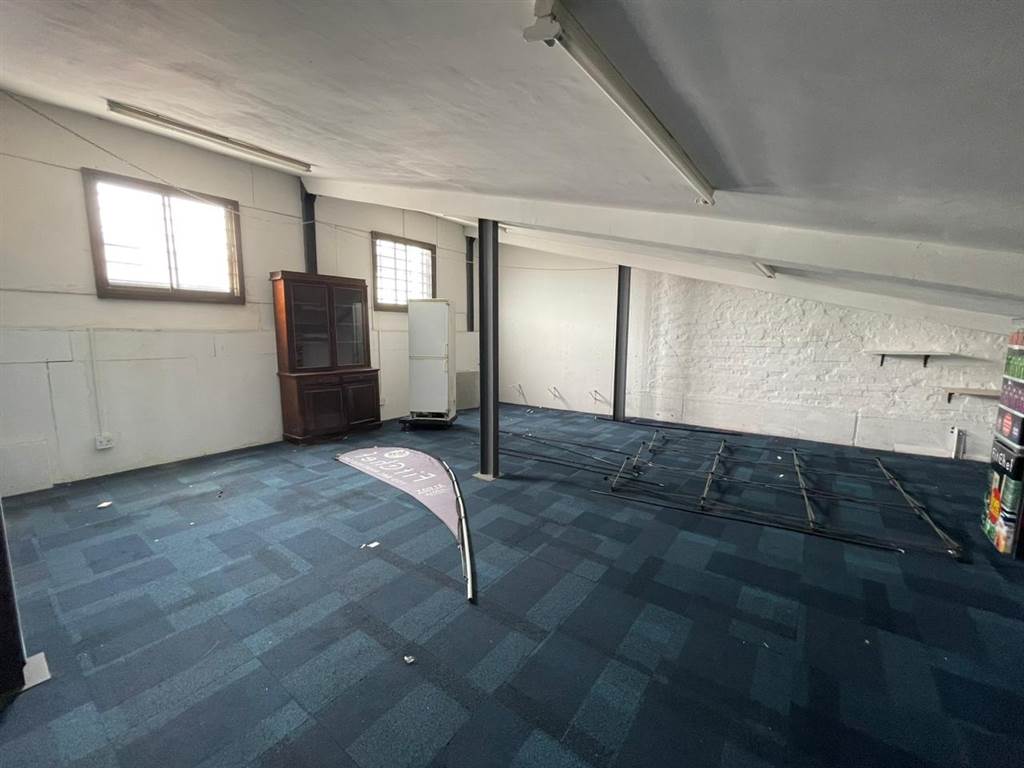 330  m² Commercial space in Salt River photo number 14