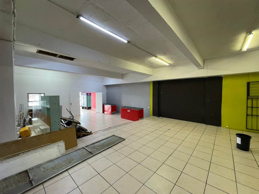 330  m² Commercial space in Salt River photo number 10