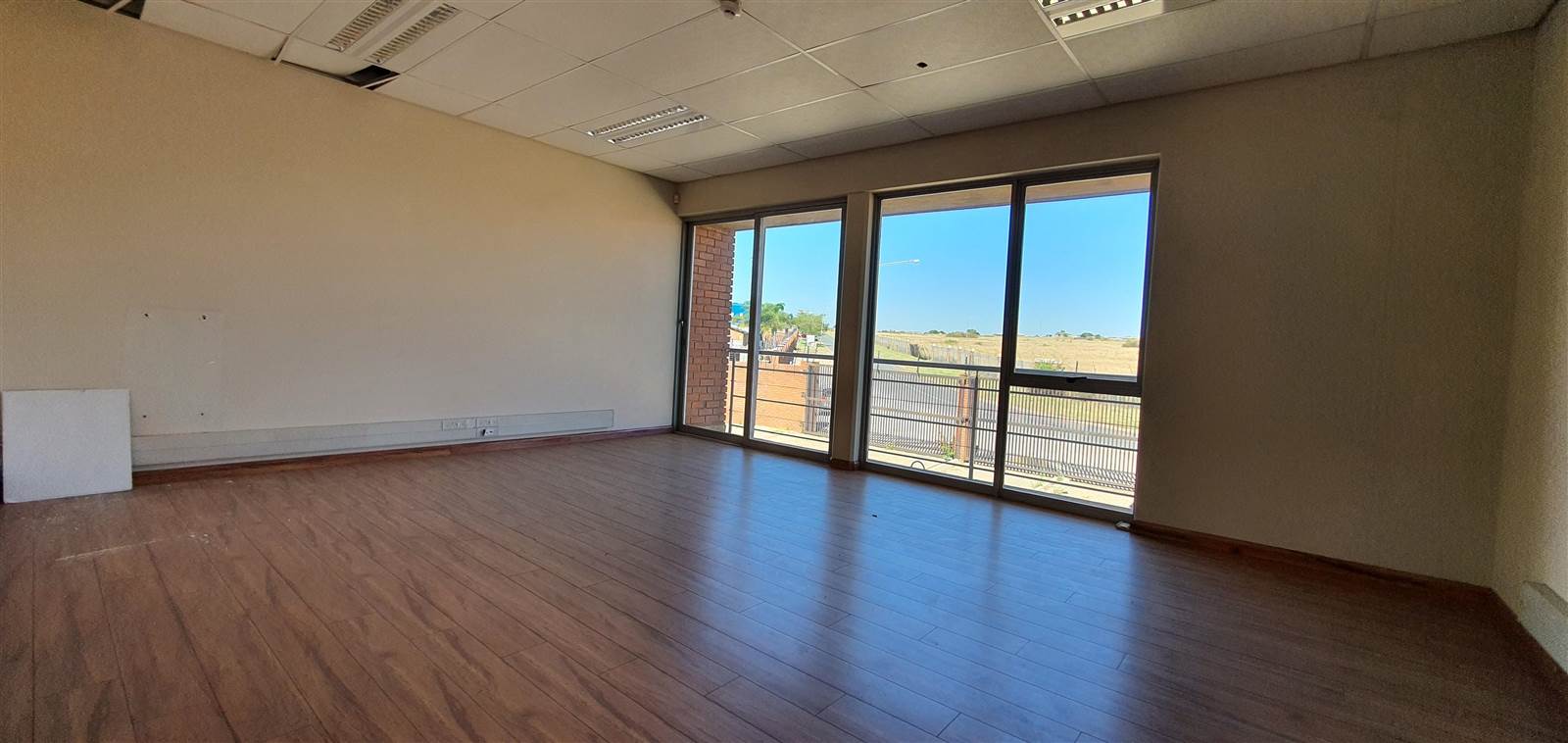3108  m² Industrial space in Clayville photo number 17