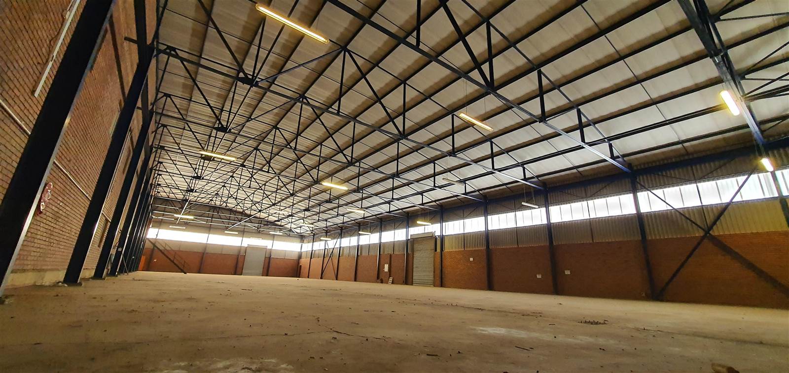 3108  m² Industrial space in Clayville photo number 5