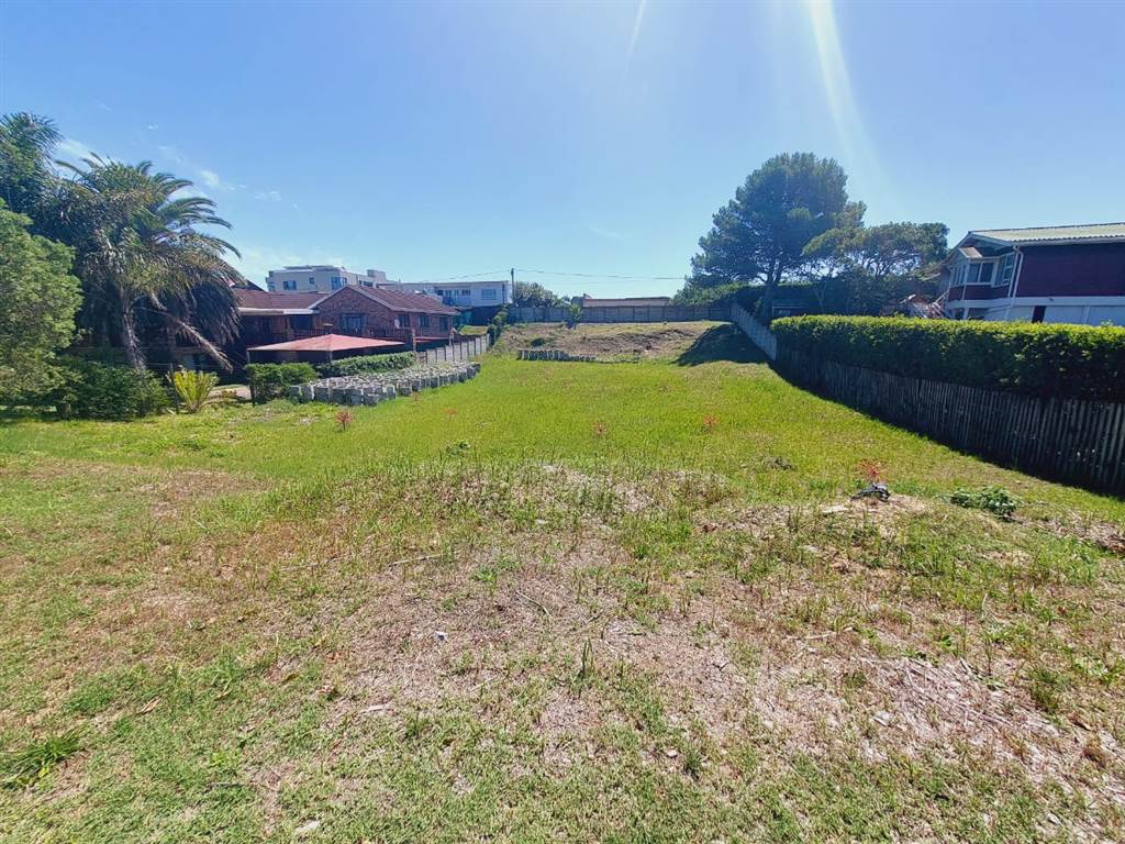 1115 m² Land available in Sedgefield photo number 2