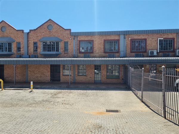 400  m² Industrial space