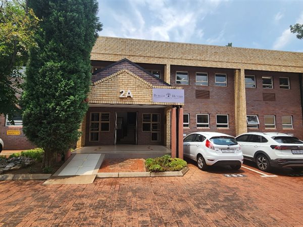 119  m² Commercial space in Lynnwood