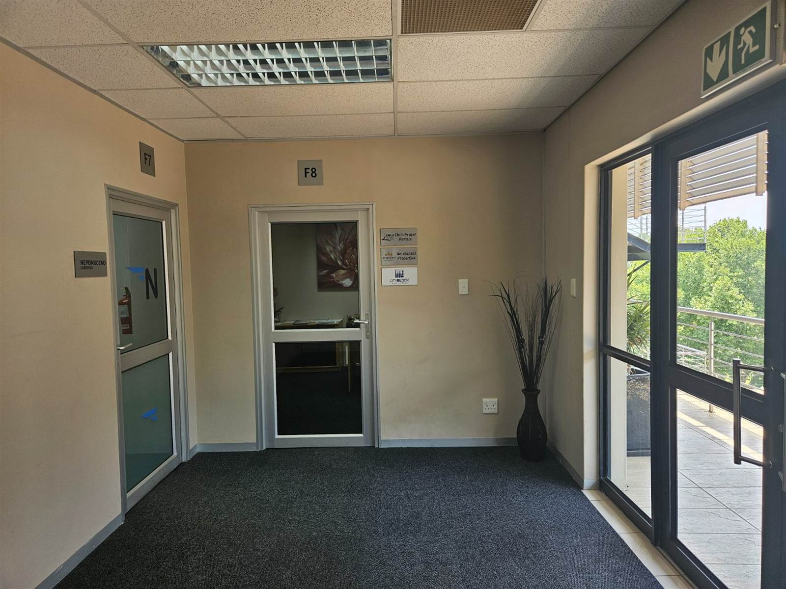 Commercial space in Woodmead photo number 5