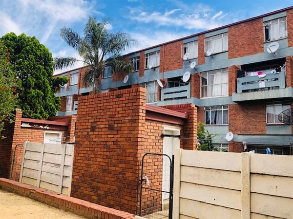 3 Bed Apartment in Germiston Central
