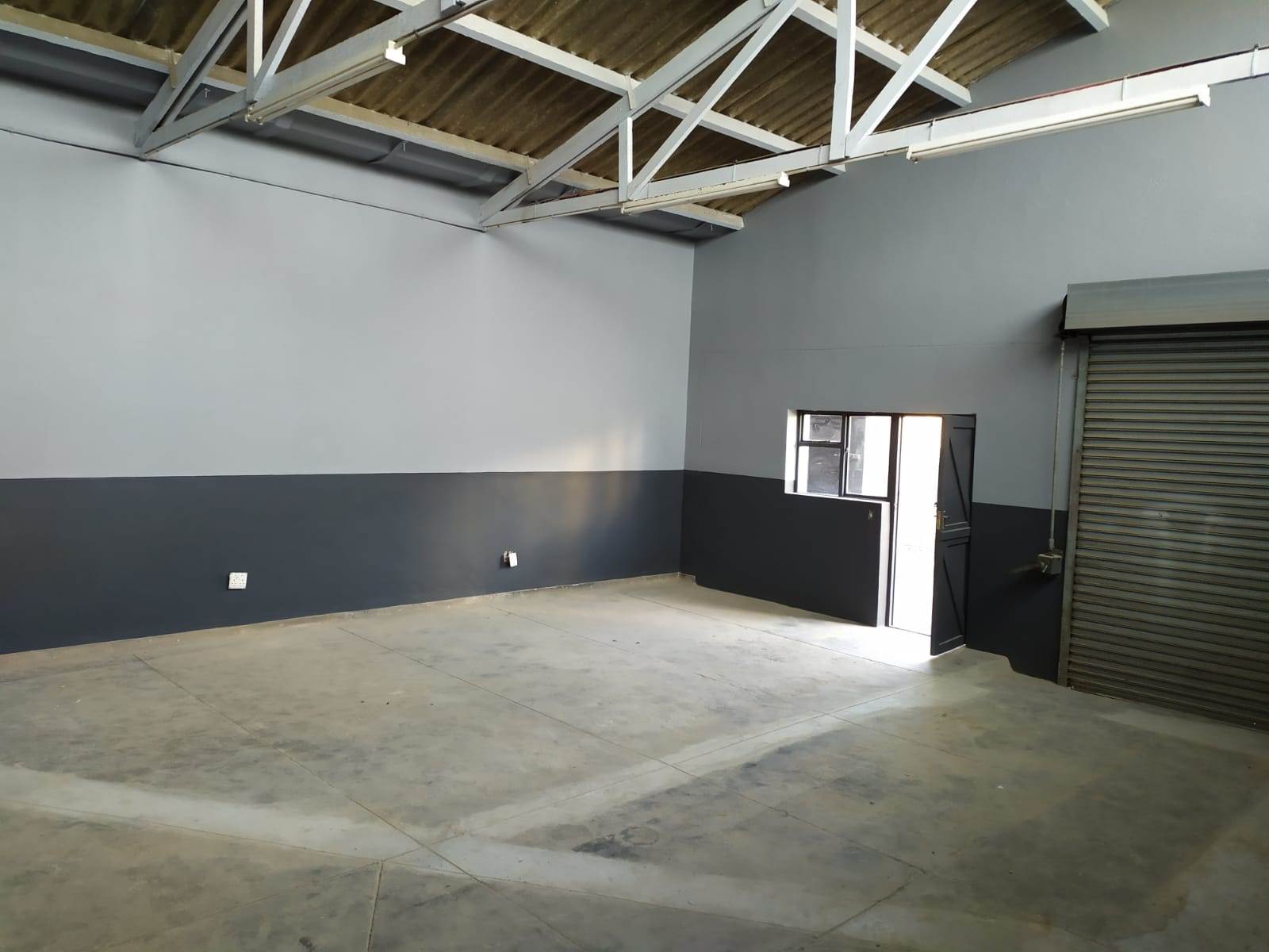 80  m² Commercial space in Bredasdorp photo number 2