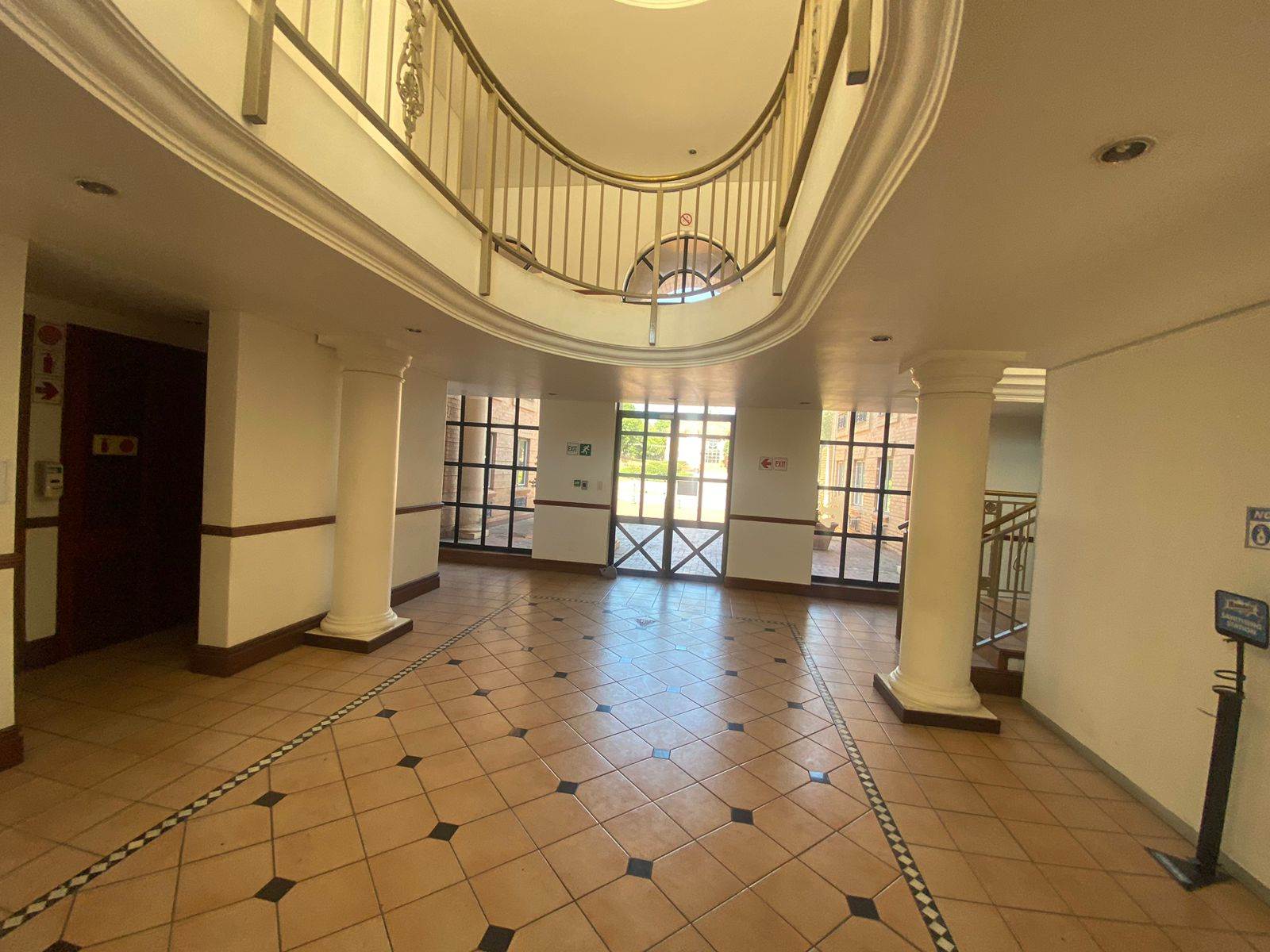 1968  m² Commercial space in Rivonia photo number 10