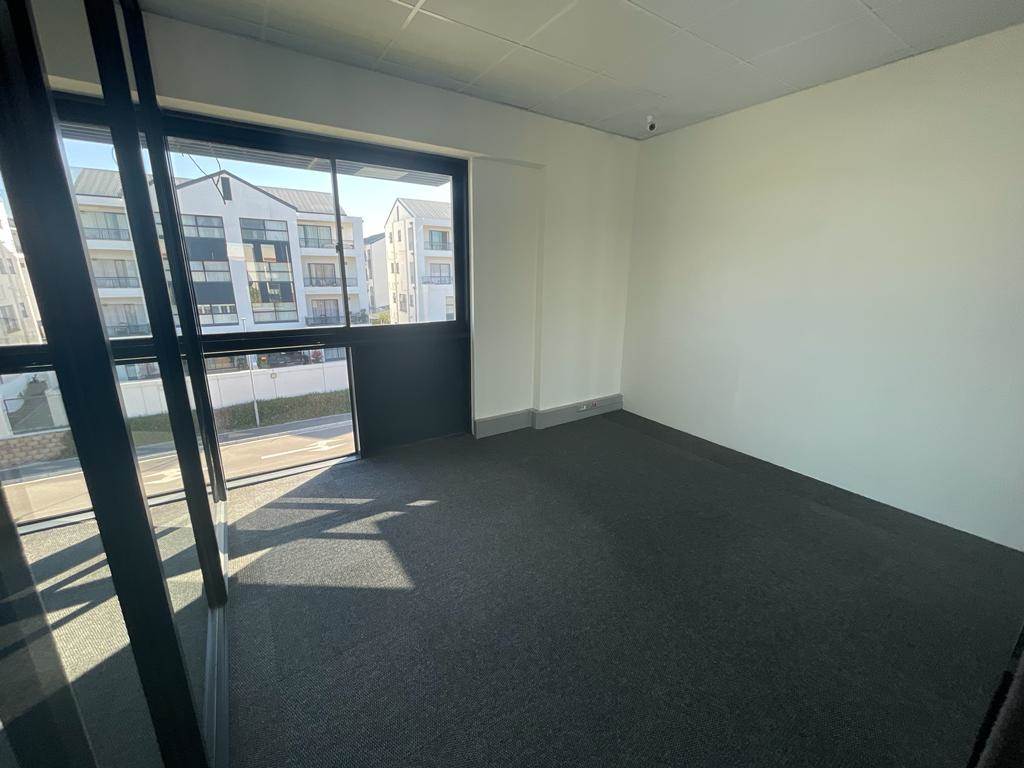 92  m² Commercial space in Sandown photo number 8