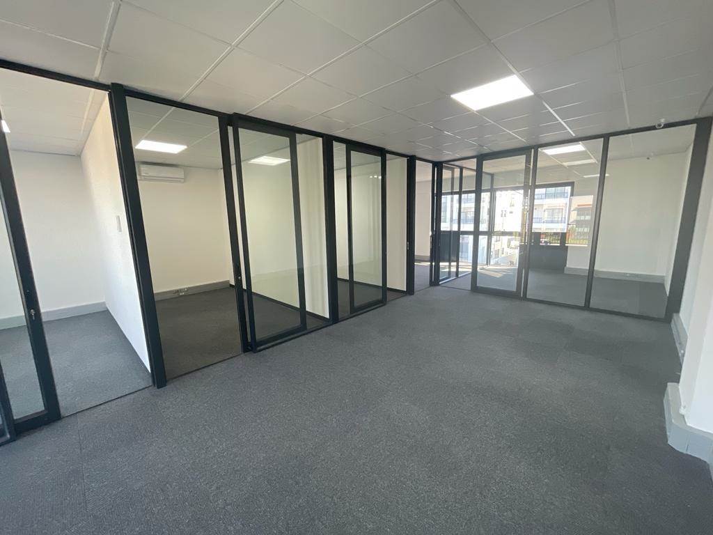 92  m² Commercial space in Sandown photo number 5