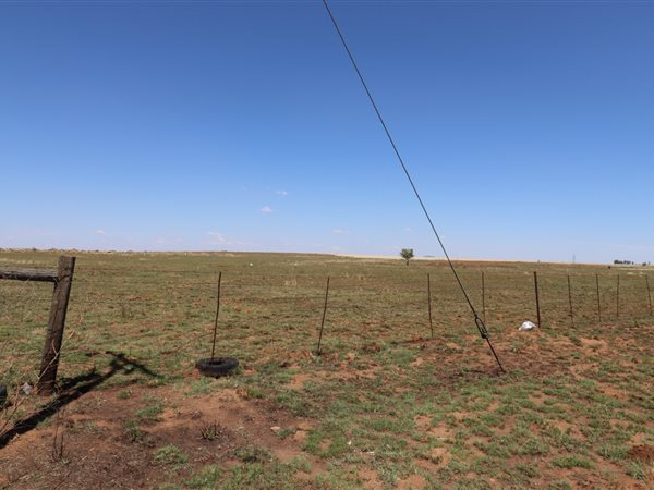 1 ha Land available in Bloemfontein Farms