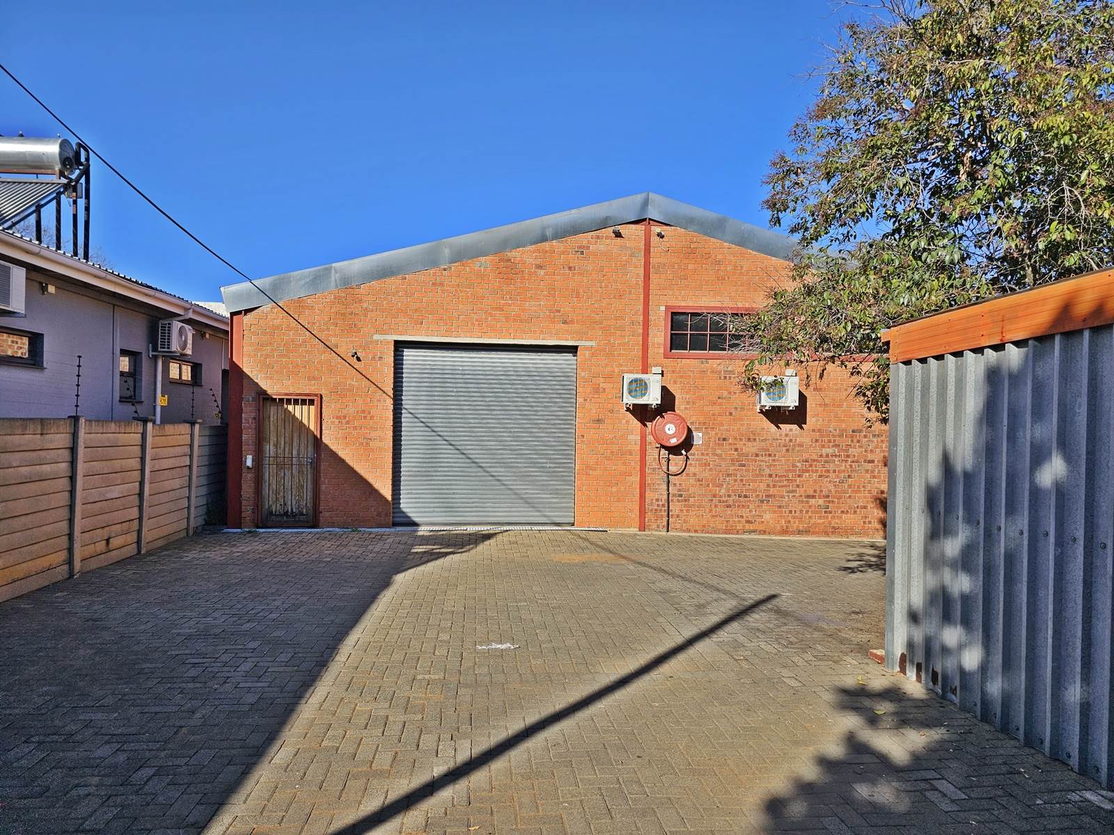 320  m² Commercial space in Westdene photo number 16
