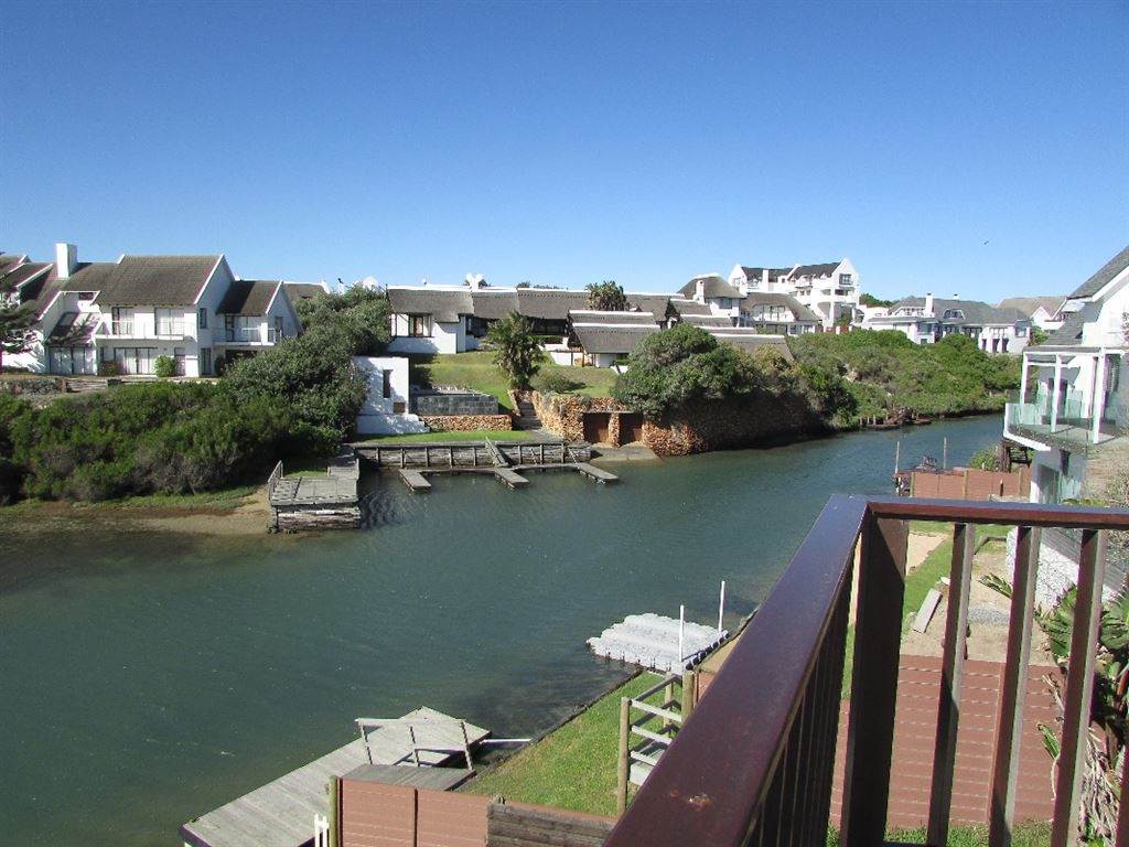 4 Bed House in St Francis Bay Canals photo number 1