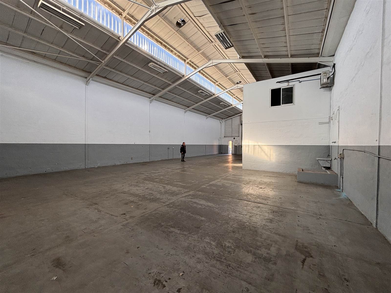 440  m² Industrial space in Sidwell photo number 13