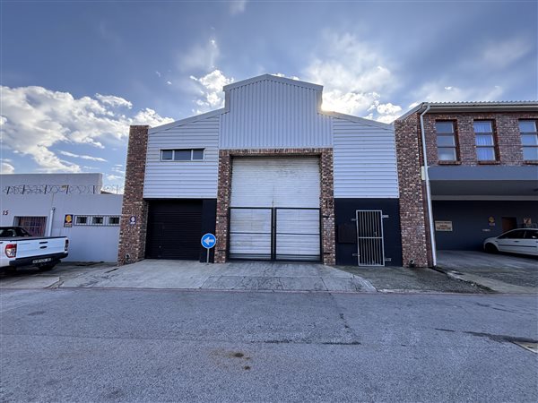 440  m² Industrial space in Sidwell