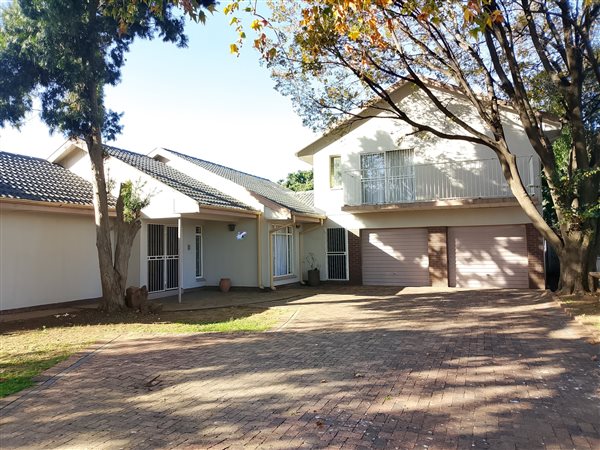 3 Bedroom House 3 Bedroom House