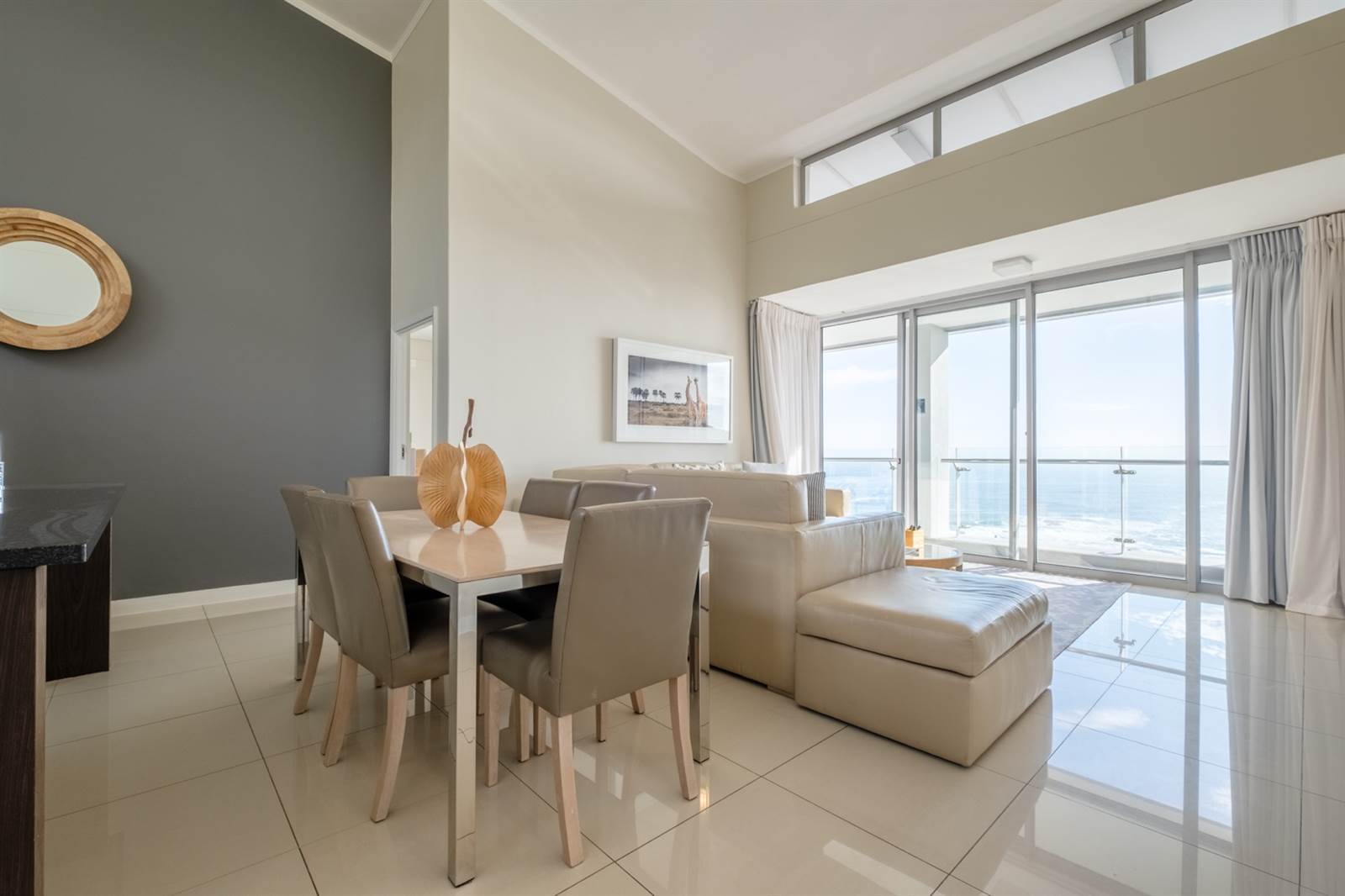 2 Bed Apartment in Camps Bay photo number 4
