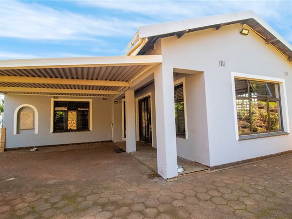 5 Bedroom House 5 Bedroom House