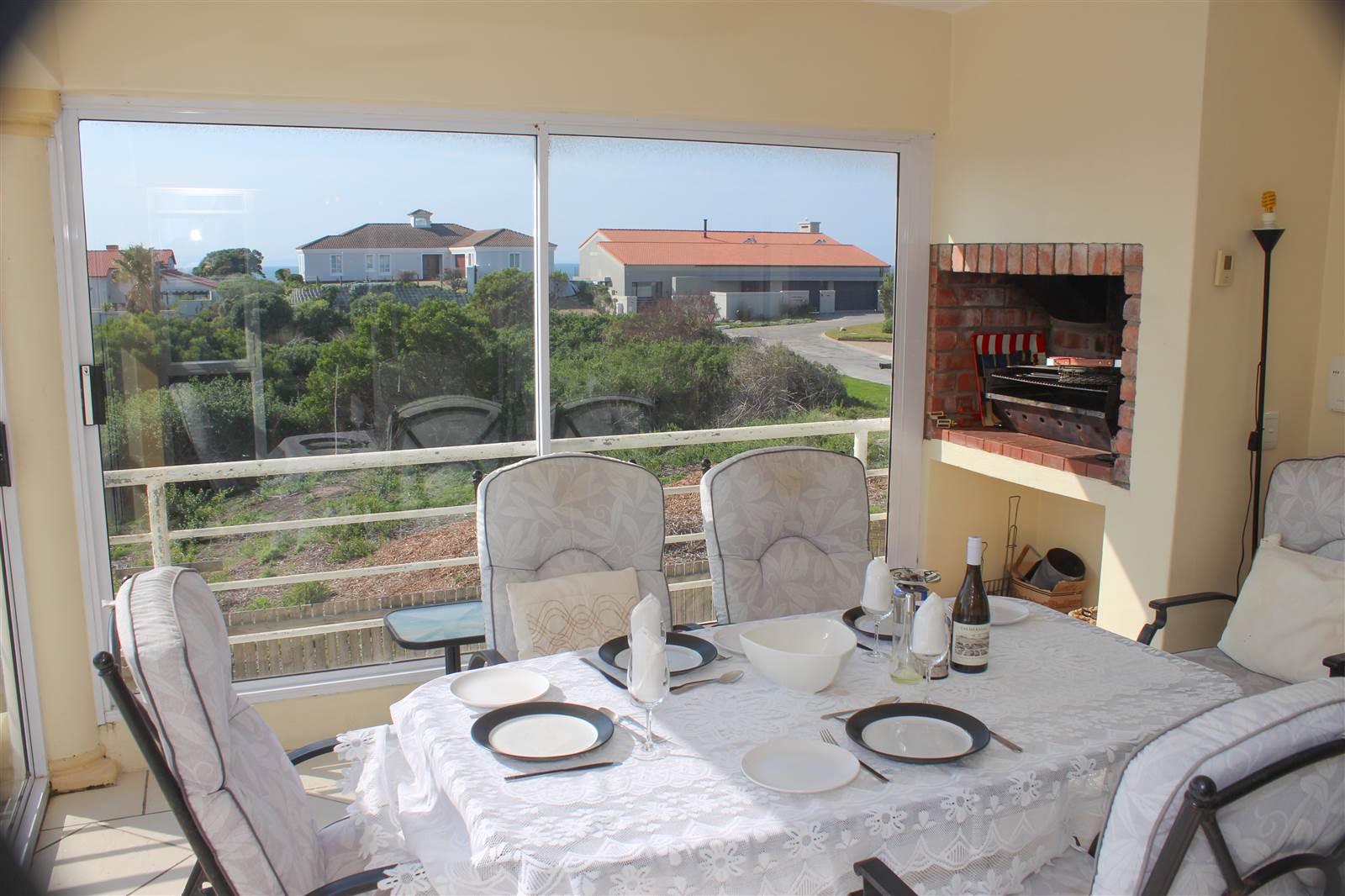 4 Bed House in Santareme photo number 12
