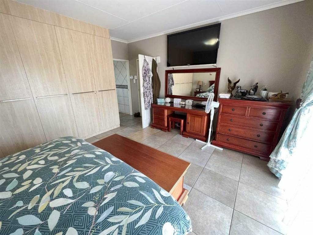 3 Bed House in Elandsfontein photo number 21