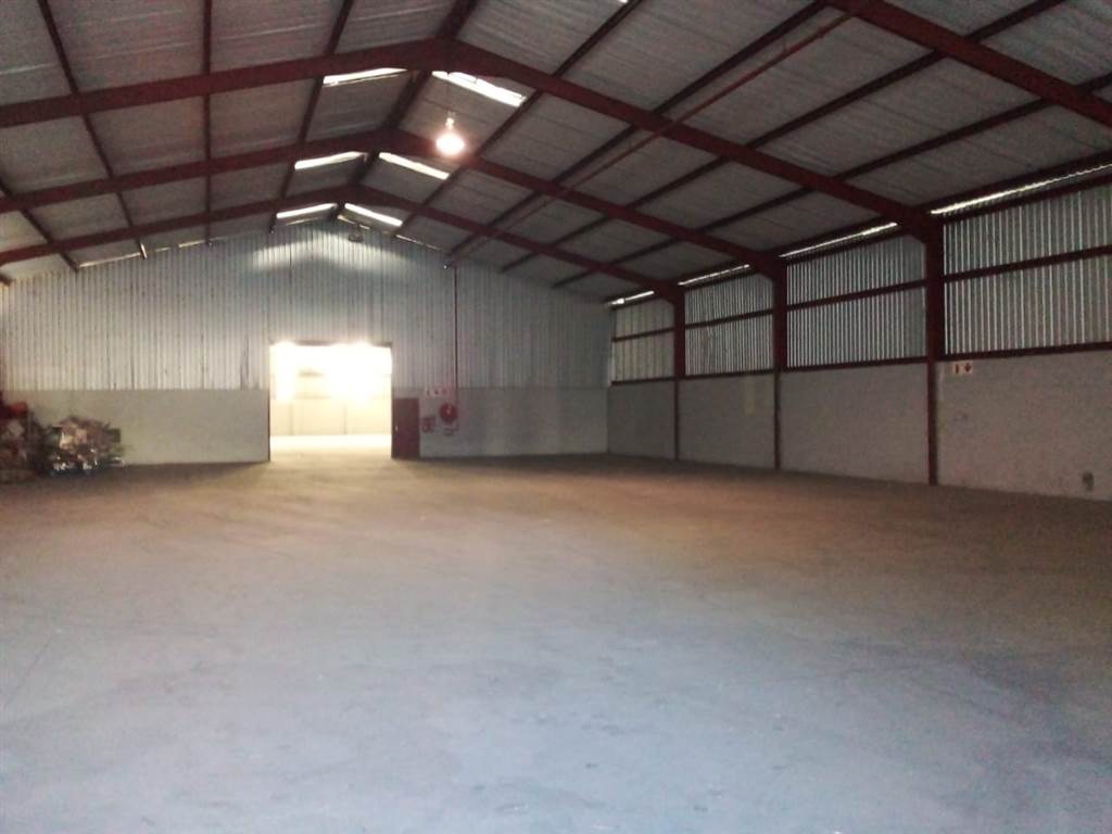 2832  m² Commercial space in Phoenix Industrial photo number 3