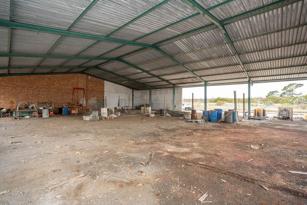 1300  m² Industrial space in King Williams Town photo number 13