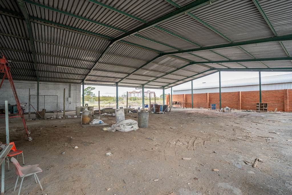 1300  m² Industrial space in King Williams Town photo number 14