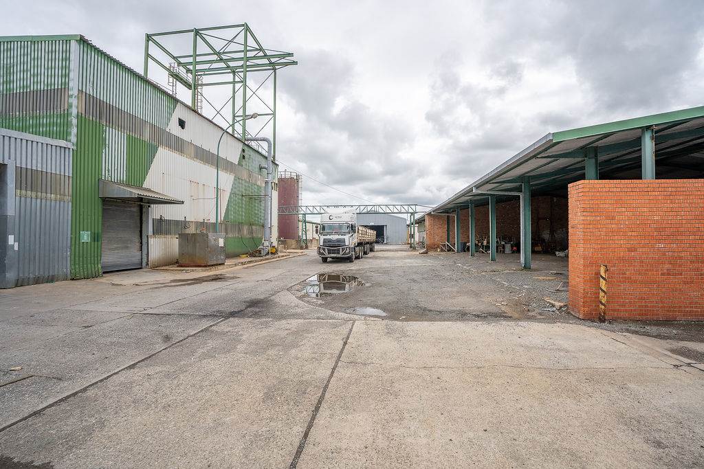 1300  m² Industrial space in King Williams Town photo number 12