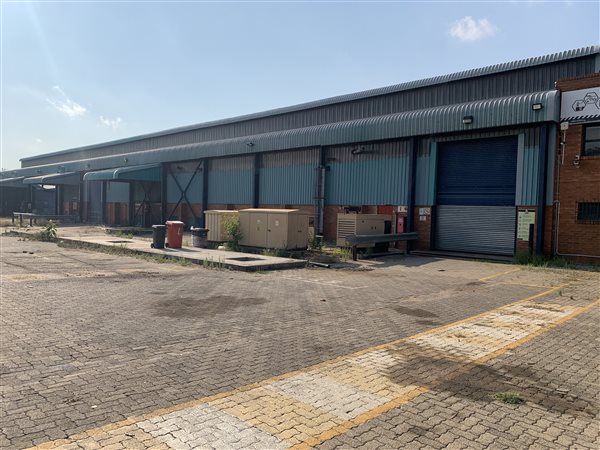 2 990  m² Industrial space