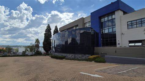 753.6  m² Commercial space in Sunninghill photo number 1