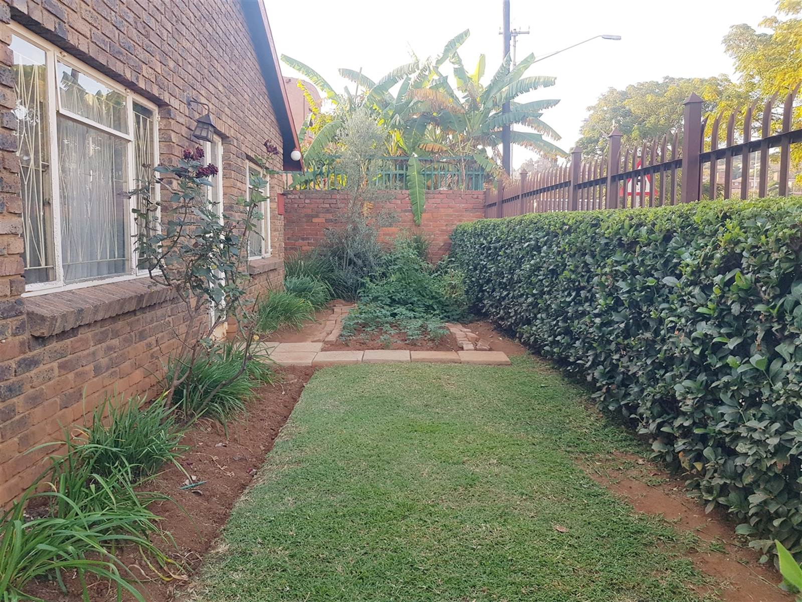 7 Bed House in Laudium photo number 5