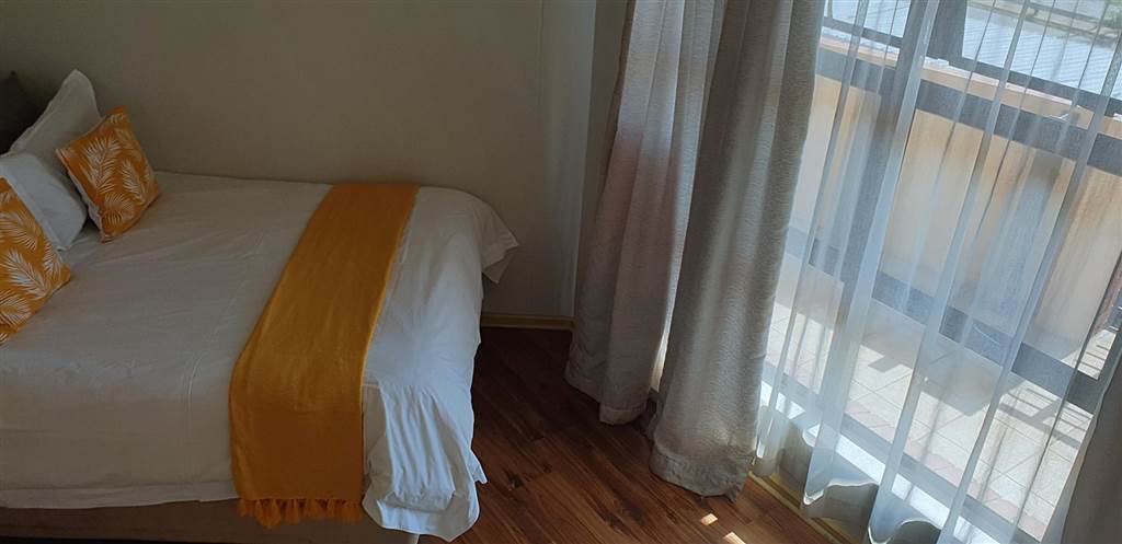 1 Bed Apartment in Braamfontein Werf photo number 12