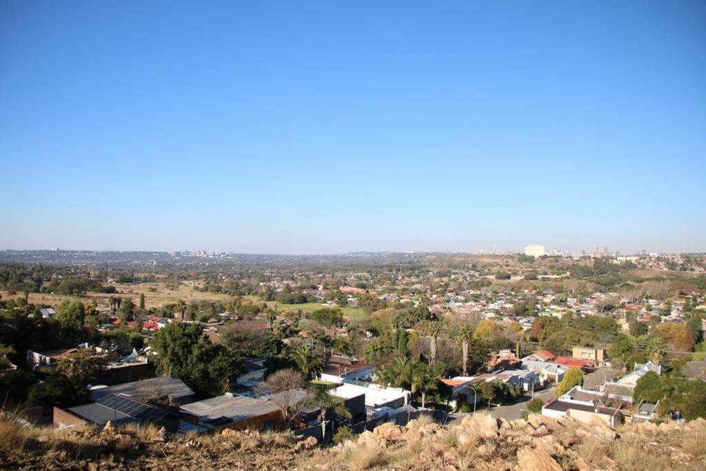 1.7 ha Land available in Northcliff photo number 1