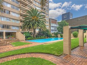 2 Bed Apartment in Parktown