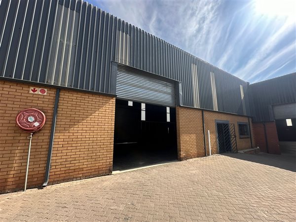 189  m² Industrial space