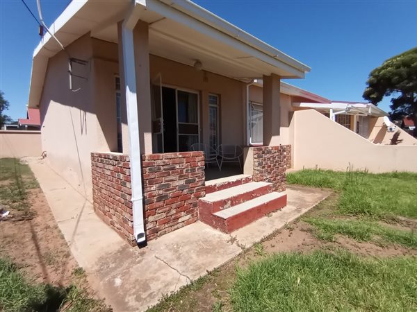 2 Bedroom Townhouse 2 Bedroom Townhouse
