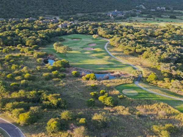 1.3 ha Land available in Euphoria Golf Estate