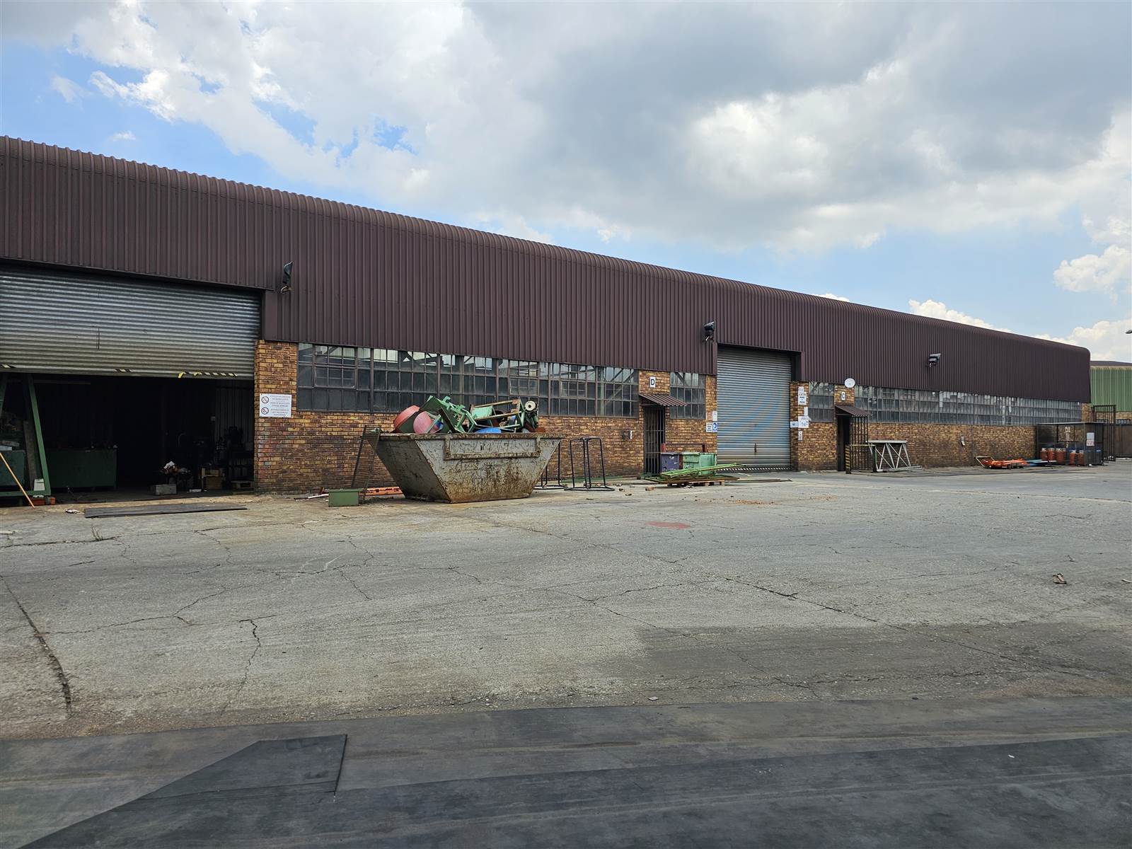750  m² Industrial space in Wadeville photo number 3