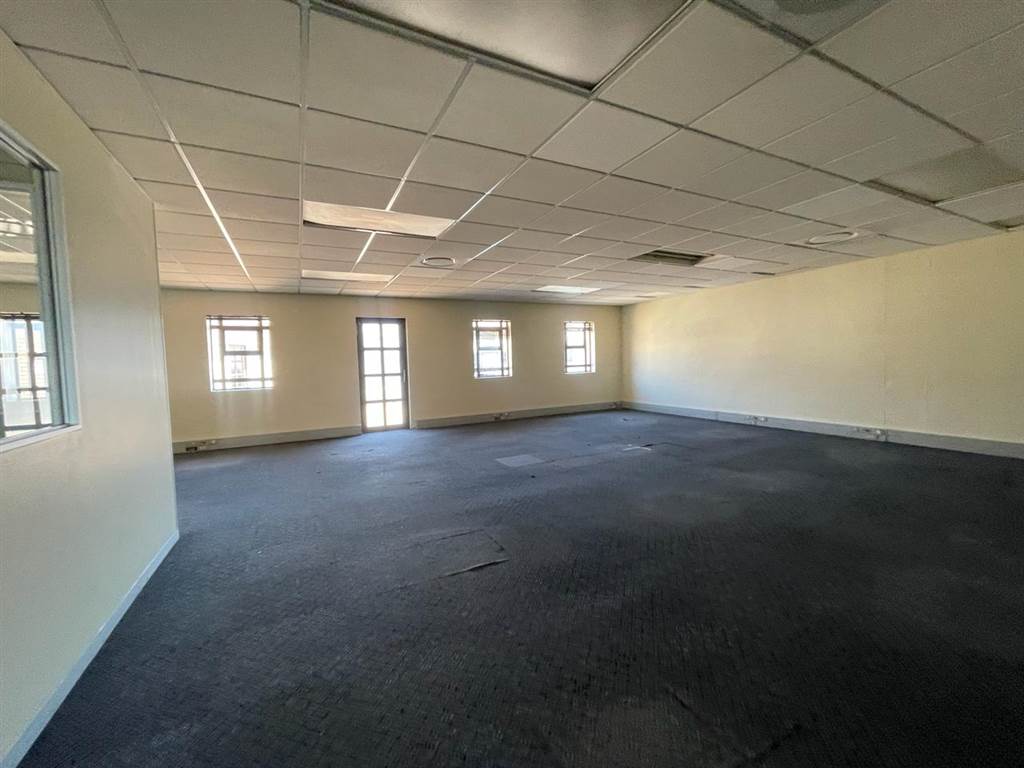 414  m² Commercial space in Milnerton Central photo number 25