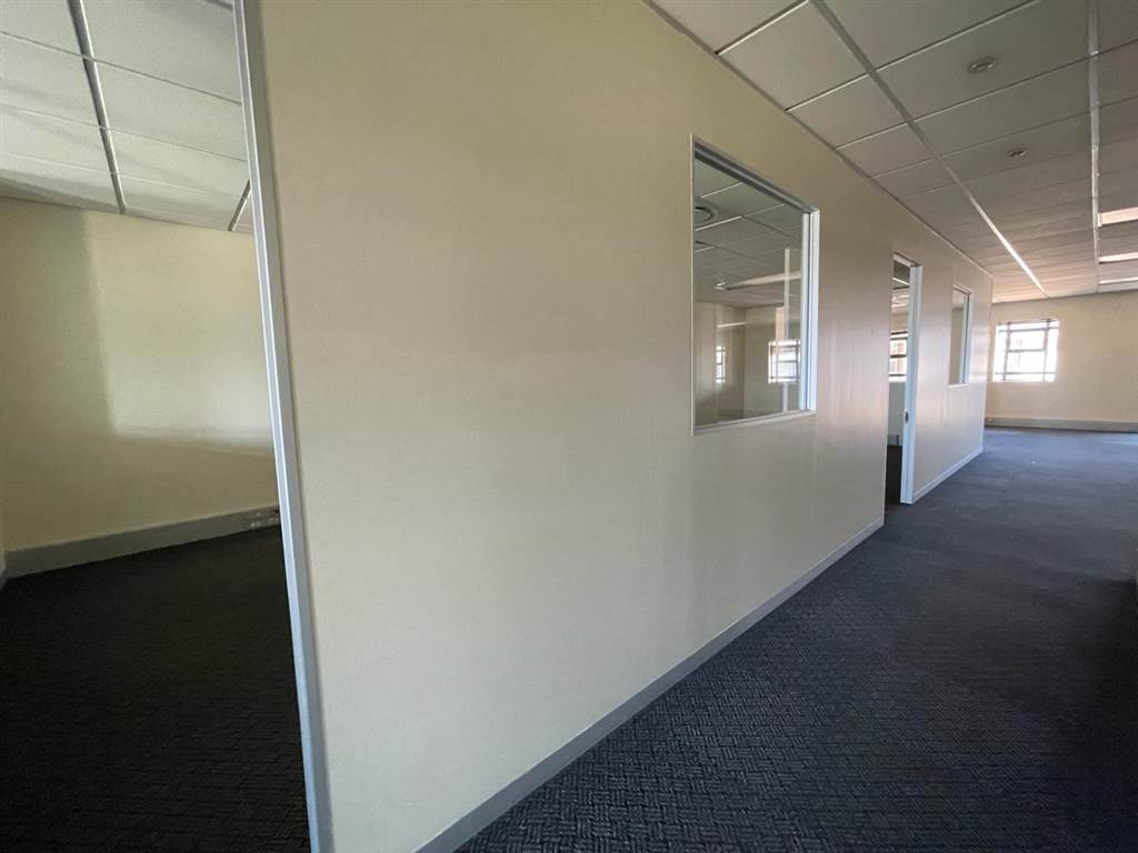 414  m² Commercial space in Milnerton Central photo number 22