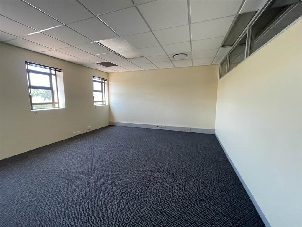 414  m² Commercial space in Milnerton Central photo number 9