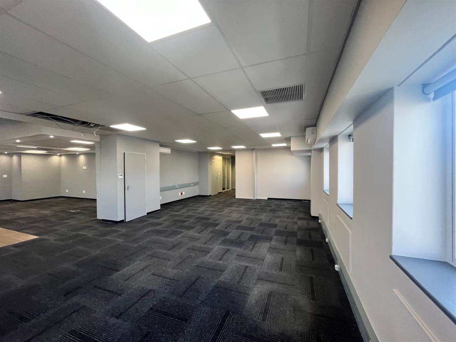 223  m² Commercial space in Rosebank photo number 5