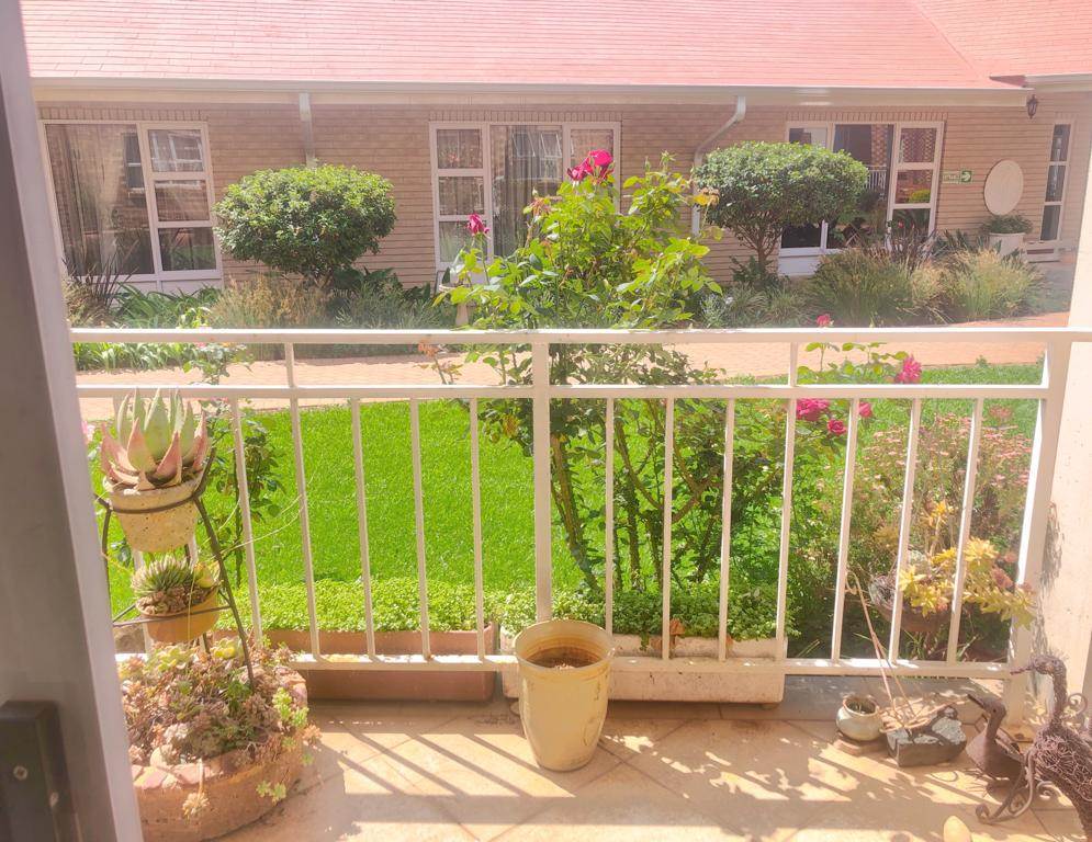 1 Bed Apartment in Benoni North photo number 2